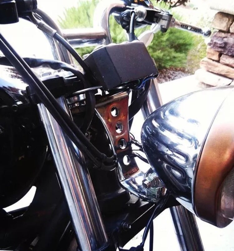 'No-Brow' Headlight Mount